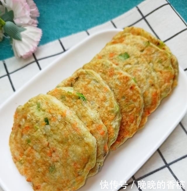 胡萝卜|懒人早餐做法,1根山药2个鸡蛋,不用早起5分钟出锅,孩子抢着吃