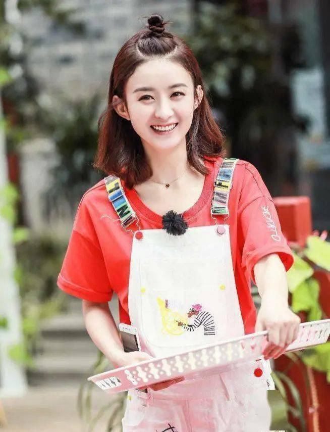 一剪就老十岁的4种发型,爱美女生千万不要留!