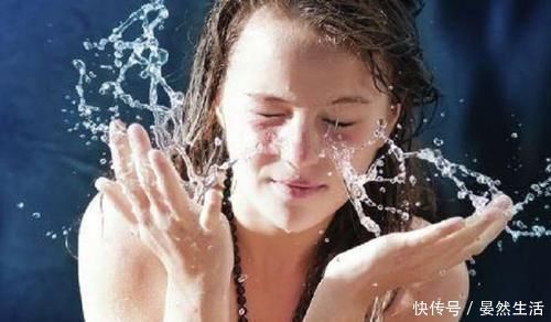 去角质|让皮肤变差的3种护肤方式，真的，你还不如只用清水洗脸