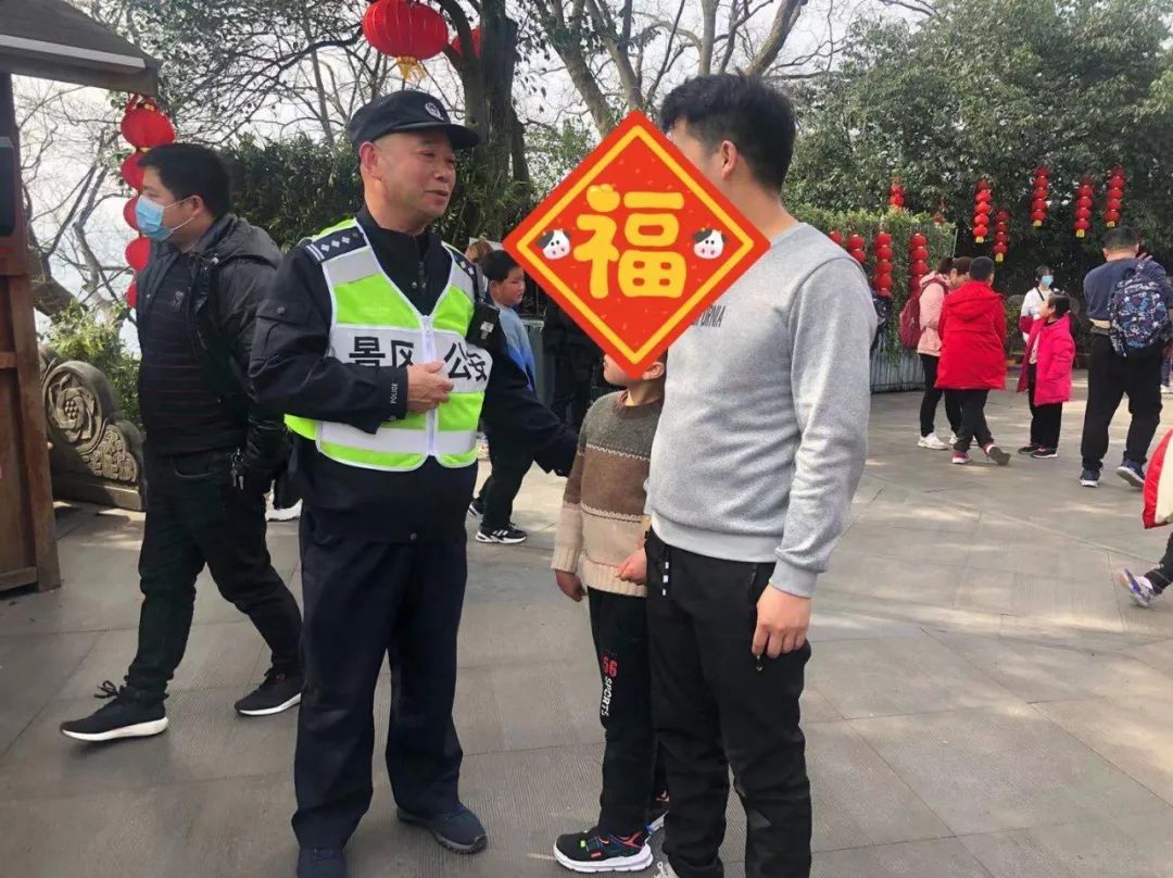 人人人人！刚刚，西湖断桥采取分流限流措施！有人带娃划船排队1小时...接下来大升温，逼近20℃！