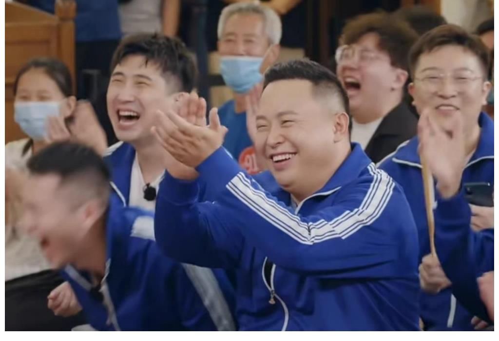 冷板凳|《德云斗笑社》第二季“冷板凳”镜头太少，但其中另有深意