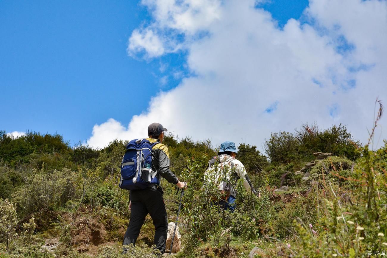 两个地方让我百去不厌，一个是四姑娘山，另一个就是贡嘎山！