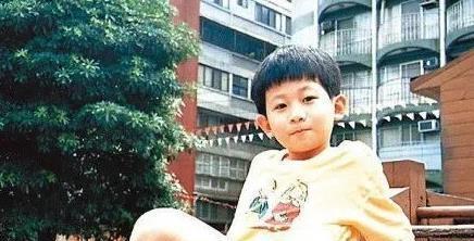 何晃杰|从“家喻户晓”再到“跌落神坛”,刘谦都做了哪些荒唐事?