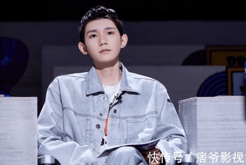 主持人大賽|王源被催考主持人證,眾人渴求藝人持證上崗,優(yōu)秀外也需自身約束