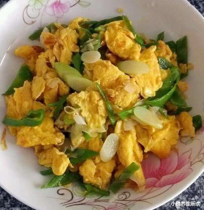 大葱炒蛋|立秋后，鸡蛋和此物一起炒，每天炒一盘，开胃下饭，血管通畅了