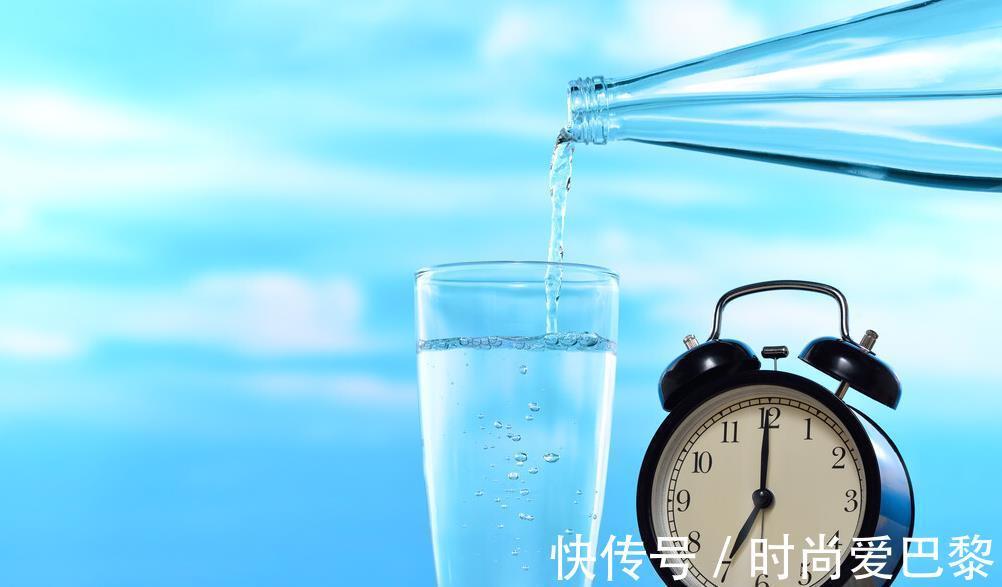 阳虚|早晨第一杯水有两类人千万不能乱喝，喝对了健康长寿，喝错了……