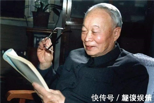 新青年@儿子被同学取绰号,父亲觉得霸气干脆改成大名,如今名字世人皆知