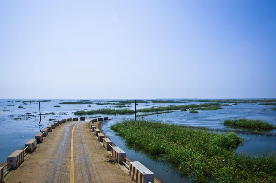 丰水时看不见边，枯水时像一条线，鄱阳湖将建坝蓄水，坝长超三峡