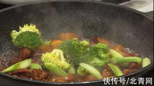 芥蓝|大量上市！比红薯叶还营养！抗氧化、护血管，可惜很多人没吃对