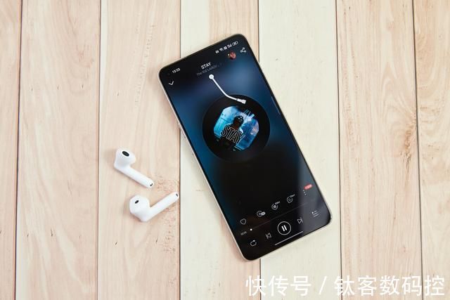 enco|OPPO Enco Air2晴空蓝预售,从颜值到体验同价位“一枝独秀”