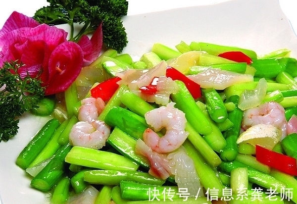 营养丰富的芦笋，绿色和紫色哪种好