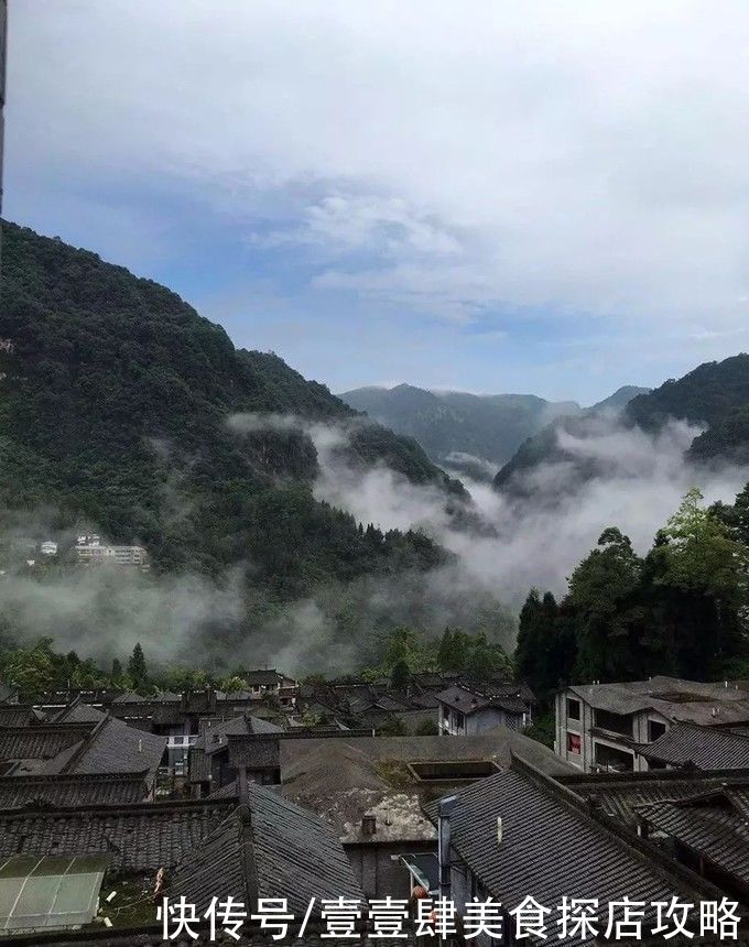 去都江堰你只看景？世外桃源的民宿让人沉醉，坐山望水悠哉如神仙