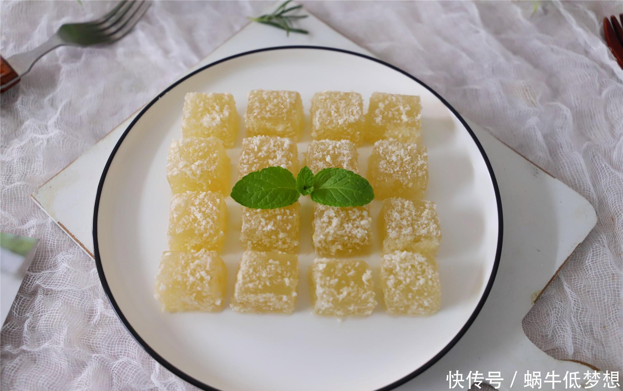 正当|秋冬，雪梨正当季，用来做成小糕点，入口即化，好吃不上火