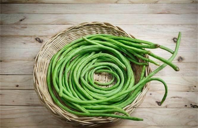 排毒|人到中年想长寿,坚持吃四种食物,排毒清肠,降压减脂,好处多多