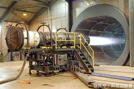 地球危险了中国华山发现大量的紫云，专家上天赐予中国的