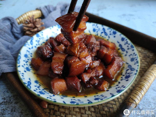 猪肉颂|红烧肉,记住“2不放2窍门”,肉香十足、软糯入味,不柴不油腻
