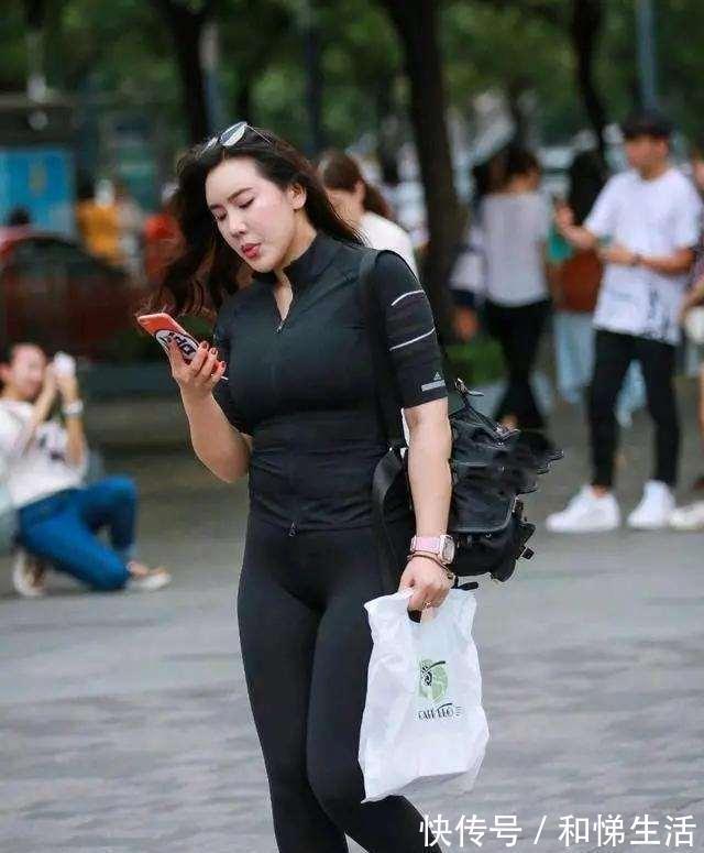 女神 简单方便的打底裤穿出女神气质,拉伸身材曲线,款式独特