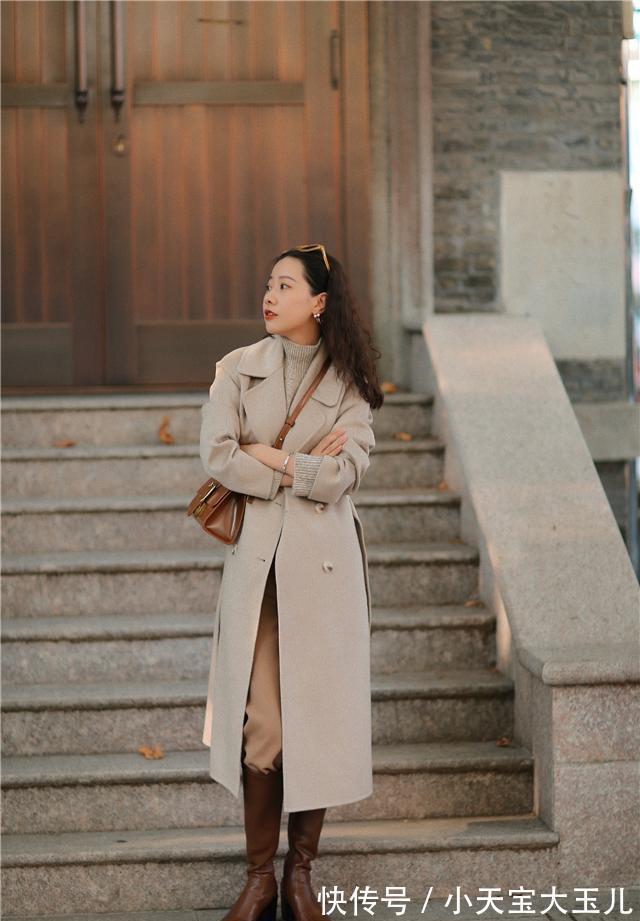 秋冬 有品位的中年女人,大衣都会选这些颜色,显年轻又颇具高级感