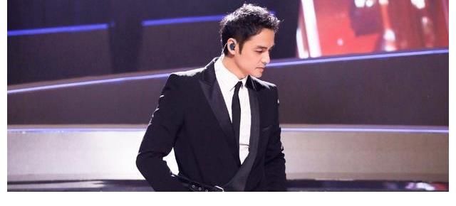 開播前一天，《追光吧》緊急撤檔，無外乎三個原因