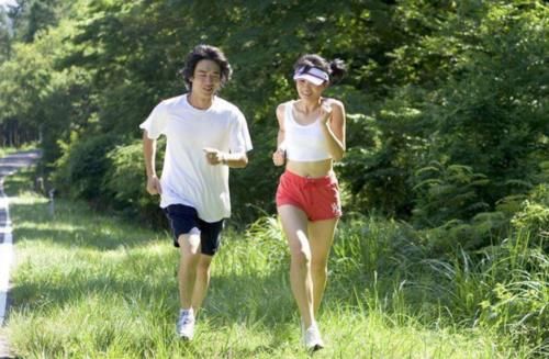 高血压患者|高血压患者的5大雷区，碰一个血压都急剧往上升，你要留心