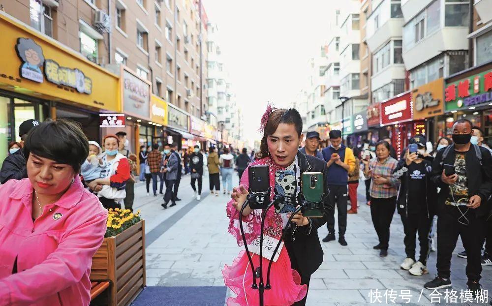 东北人为何能纵横笑场和书坛