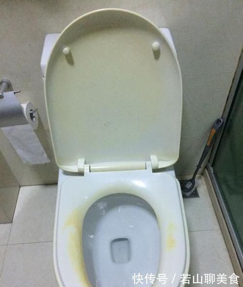 保洁阿姨告诉我，马桶用这个方法洗才是最干净的，知道晚了