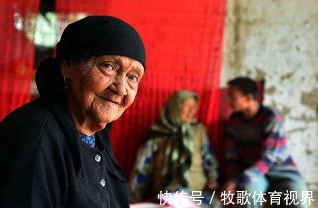 鸡蛋|中国134岁长寿老人:每天5个鸡蛋,爱喝凉水,一辈子只住过一次院