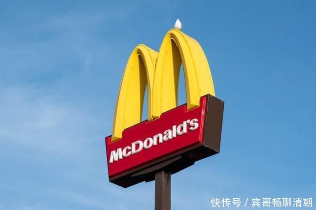 满分|当复古球鞋遇上麦当劳,这双外观吸睛度满分的联名鞋真馋人