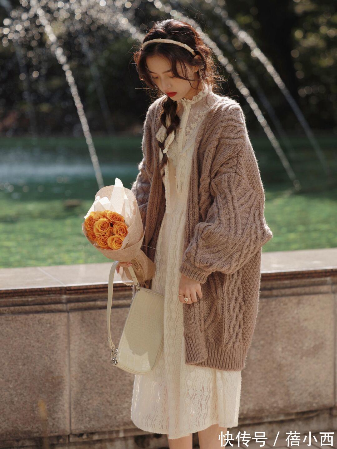 版型 “毛衣开衫”永不过时,选对款式就能成为女神,单穿、叠穿都好看