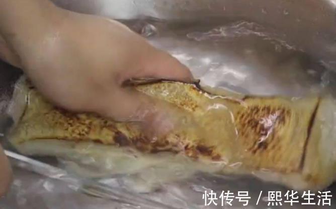 大葱段|红烧肉怎么做才好吃?分享传统老做法,肉软烂入味,香气扑鼻