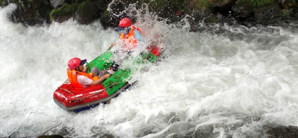江西靖安神仙谷又一处网红漂流打卡地 粉紫色