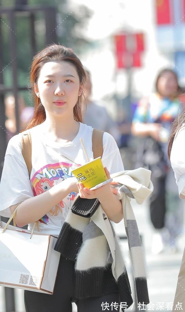健美裤|端庄的健美裤，秀出都市丽人的华美风采，带来无限活力感