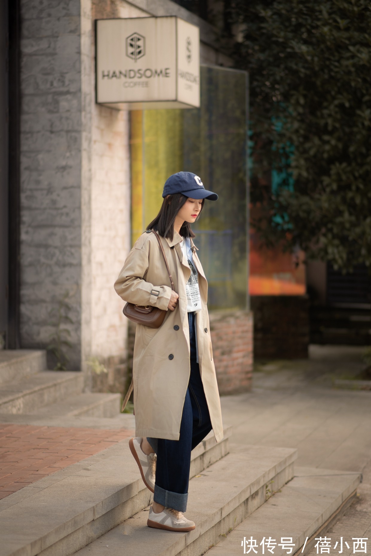 半身裙|今秋多穿这3件外套,搭配半身裙、阔腿裤,牛仔裤时髦气质又有范