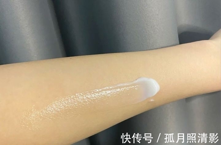 选对不选贵!娇韵诗易过敏,凡士林敏感皮慎用|孕妇身体乳红黑榜| 保湿