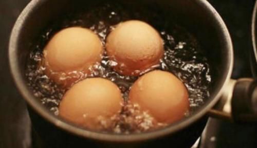 孩子|6月是孩子长高“黄金期”，家里必备的食材，孩子发育长个更聪明