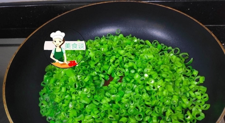 夏天最爱这菜,3块钱炒一盘,晚餐吃它,身材瘦回s码,减肥没压力