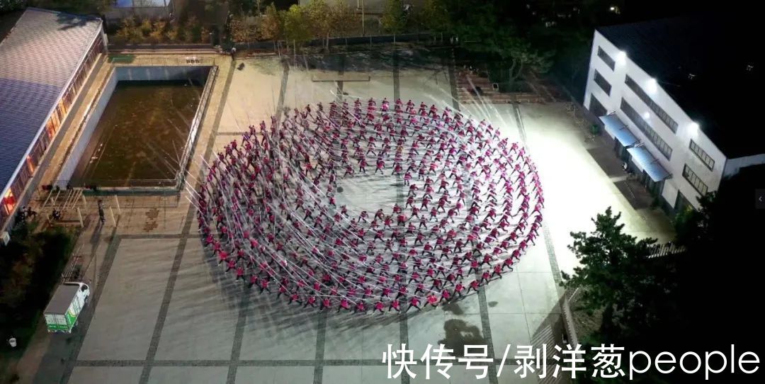 预备杆|《立春》背后的功夫小子