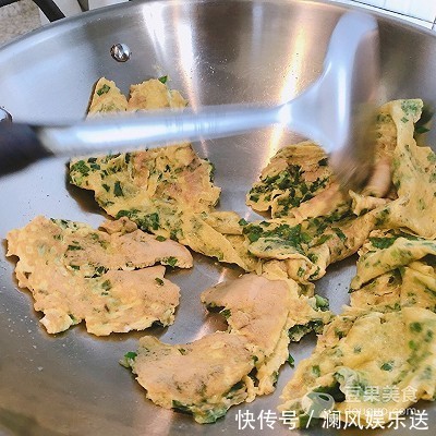 韭菜|本地人叫韭菜铺蛋