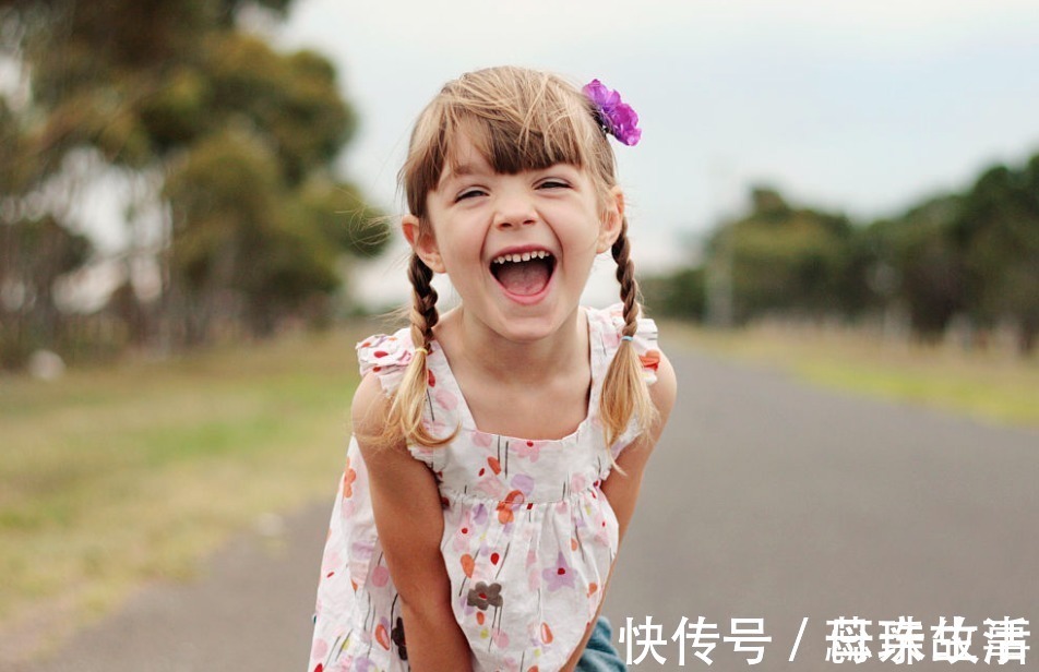 护士|护士口误说错孩子性别,家长前后像换了个人,引人深思