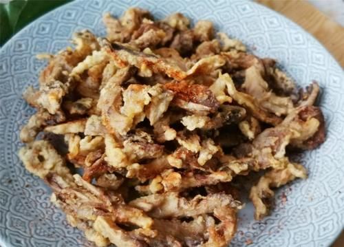  元旦家宴，下面下做法，吃着口感像肉，大人小孩都爱吃