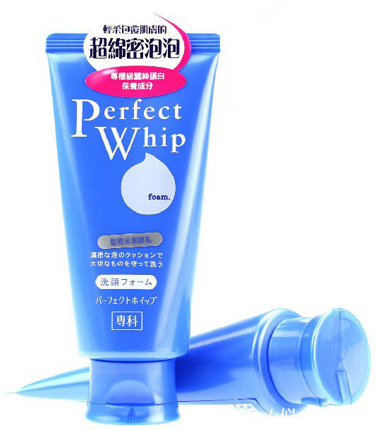 油脂|能够有效毛孔的油脂和污垢的洗面奶推荐:有效控油让肌肤更洁净