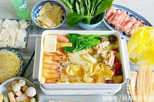 发朋友圈|娘两在家吃火锅,发朋友圈引起来一片评论,2个人也会吃了吧
