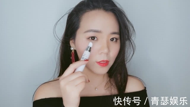 涂抹|你真的会涂眼霜吗？为何有人越涂眼霜细纹越多？这是手法的“锅”