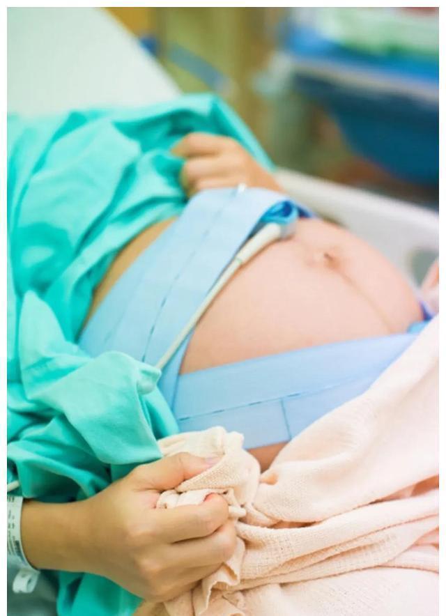 宫缩|我的顺产32医生反倒紧张起来了,说你已经开七指了怎么现在才来