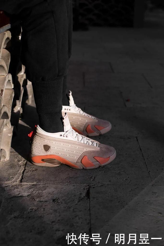 air 永远滴神!兵马俑 AJ 套装上脚太帅了!冠希刚晒出隐藏玩法!