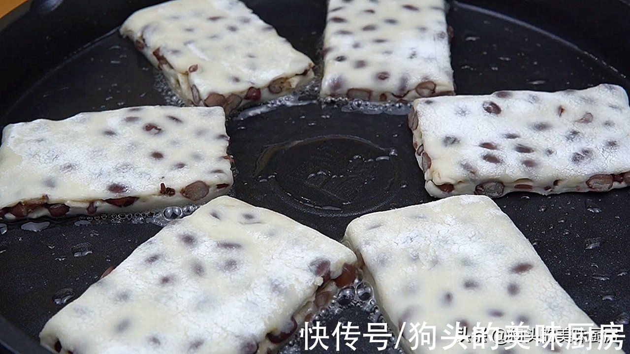 自从学会这红豆的做法，我家隔三差五地吃，外酥里软，越吃越香