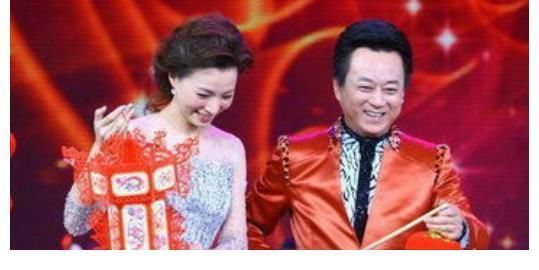 董卿连续4年缺席央视春晚,节目组道出真相,太令人惋惜!