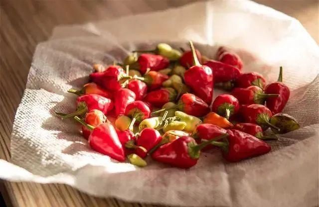  高血压|四类常见食物，或是高血压的“诱因”，看看你爱吃吗？