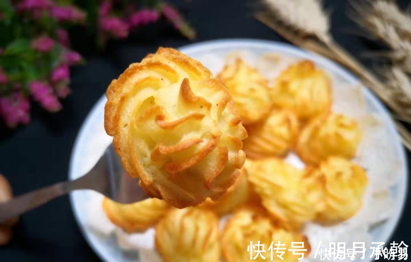 小面姨|一个土豆，一个鸡蛋，做出的小吃，不油炸，外酥里嫩，孩子最爱！