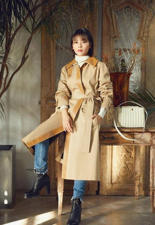 驼色大衣才没有过时,内搭选对了,照样可以美的很高级